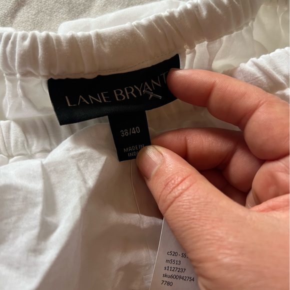NWT Lane Bryant off shoulder ruffle white top. Size 38/40. - Picture 8 of 10